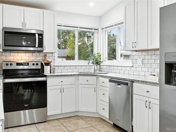 5317 S Truckee Court