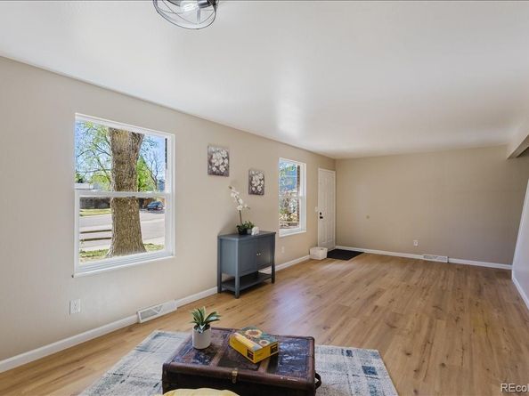 4767 S Olathe Street, Aurora CO 80015