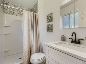 Undisclosed Address #3972792, Aurora CO 80017