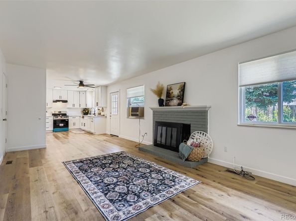 Undisclosed Address #3972792, Aurora CO 80017