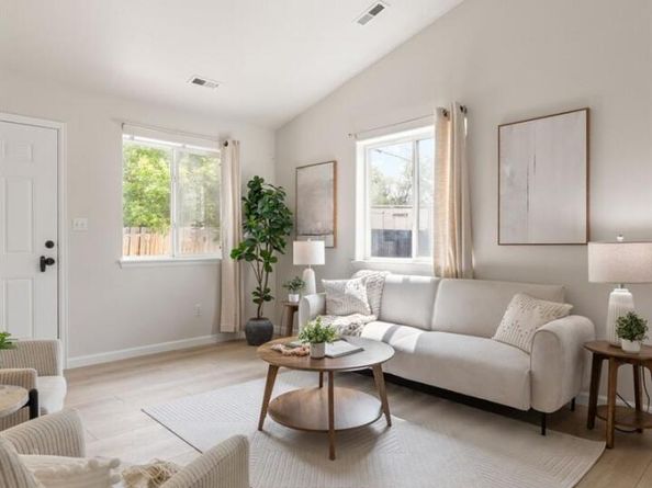 879 S Newton Street, Denver CO 80219