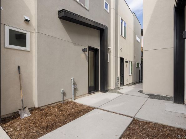 Undisclosed Address #1739784, Denver CO 80221