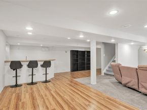 5247 S Riviera Circle, Aurora CO 80015