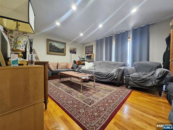 67 Knapp Place, Englewood NJ 07631