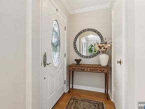 323 E Oakdene Avenue, Leonia NJ 07605
