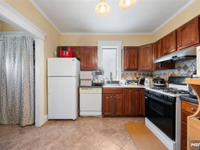 3 Drury Lane, Fort Lee NJ 07024