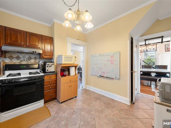 3 Drury Lane, Fort Lee NJ 07024