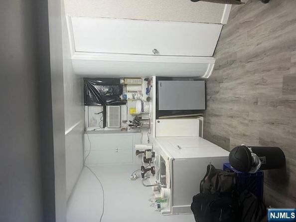 219 7th Street, Fairview NJ 07022