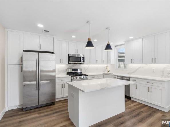774 8th Street, Secaucus NJ 07094