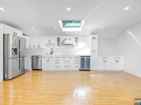 1080 River Road, Edgewater NJ 07020