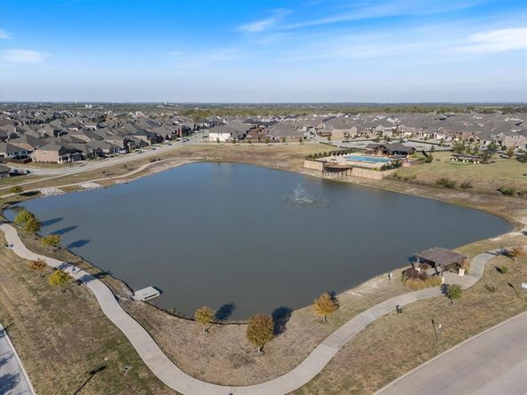 924  Mangrove Drive , Fate Texas 75087
