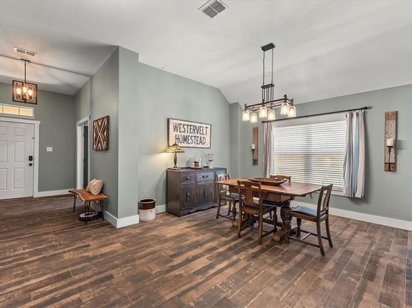 924  Mangrove Drive , Fate Texas 75087
