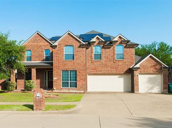 662  OAK CREEK Drive 