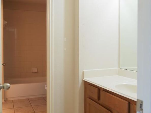 662  OAK CREEK Drive , Cedar Hill Texas 75104