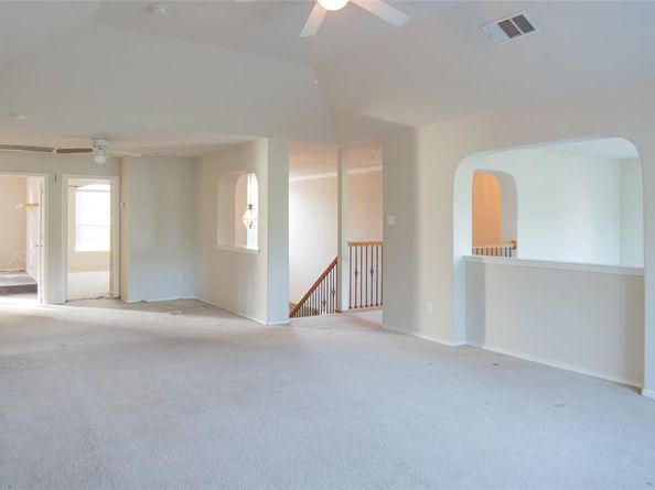 662  OAK CREEK Drive , Cedar Hill Texas 75104