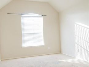 662  OAK CREEK Drive , Cedar Hill Texas 75104