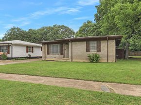 2825  Warren Avenue , Dallas Texas 75215