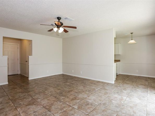 1209  Pin Oak Drive , Denton Texas 76209