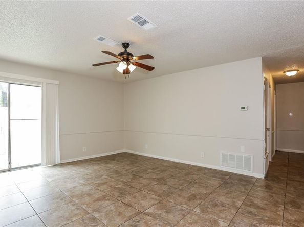 1209  Pin Oak Drive , Denton Texas 76209