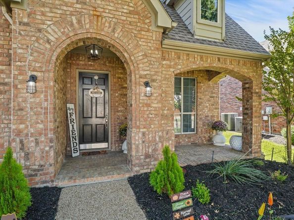 4304  Wildbriar Lane , Mansfield Texas 76063