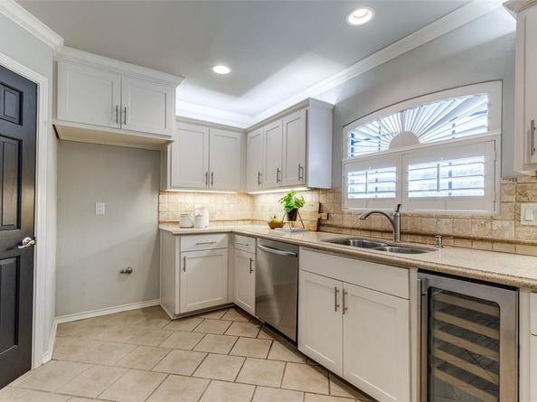 6404  Camille Avenue , Dallas Texas 75252