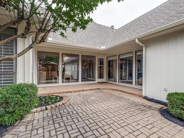 6404  Camille Avenue , Dallas Texas 75252