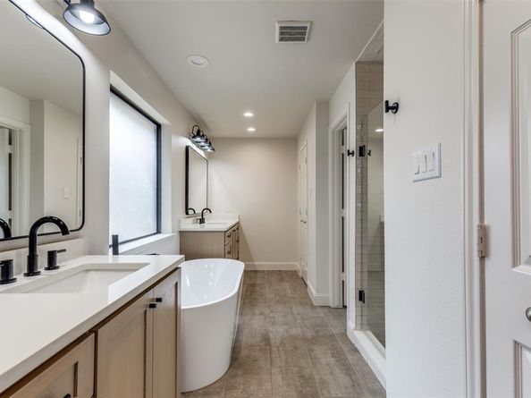 6404  Camille Avenue , Dallas Texas 75252