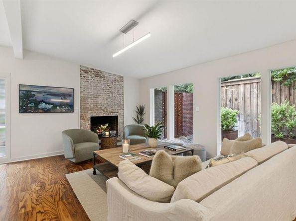 10832  Cinderella Lane , Dallas Texas 75229