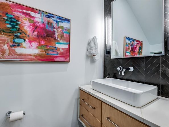4224  Buena Vista  , Dallas Texas 75205