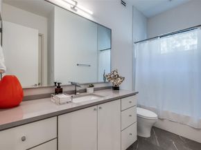 4224  Buena Vista  , Dallas Texas 75205