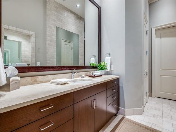 2300  Leonard Street  509, Dallas Texas 75201