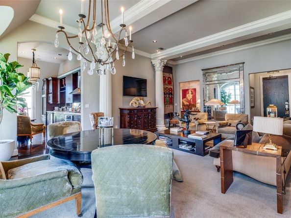 2300  Leonard Street  509, Dallas Texas 75201