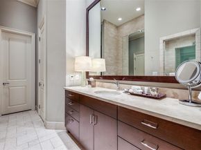 2300  Leonard Street  509, Dallas Texas 75201