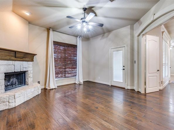 1201  Rollie Michael Lane , Fort Worth Texas 76179