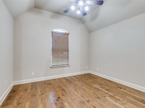 1201  Rollie Michael Lane , Fort Worth Texas 76179