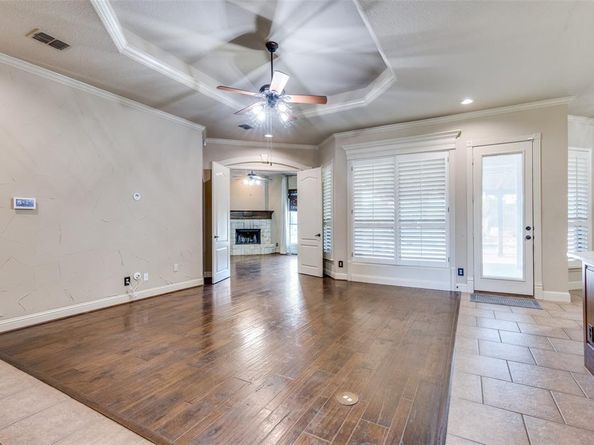1201  Rollie Michael Lane , Fort Worth Texas 76179