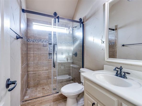 1201  Rollie Michael Lane , Fort Worth Texas 76179