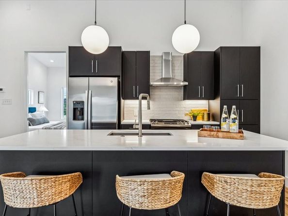 2138  Lovedale Avenue  102, Dallas Texas 75235