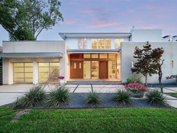 6446  Prestonshire Lane , Dallas Texas 75225