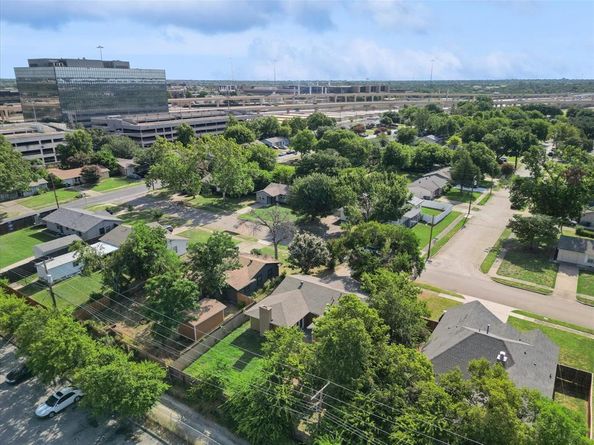 12623  Rialto Drive , Dallas Texas 75243