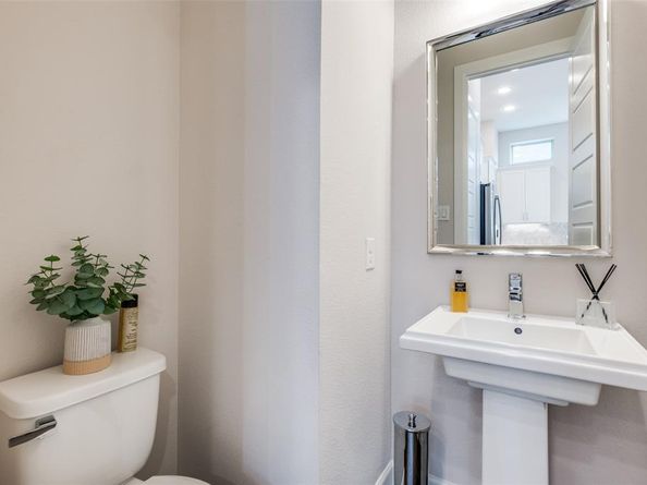 5917  Evening Star Place , Dallas Texas 75235