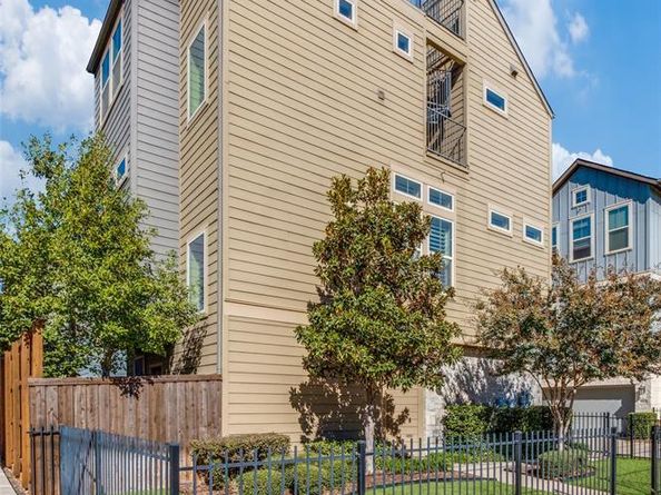 5917  Evening Star Place , Dallas Texas 75235