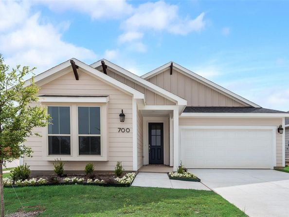 700  Marcus Lane , Crowley Texas 76036