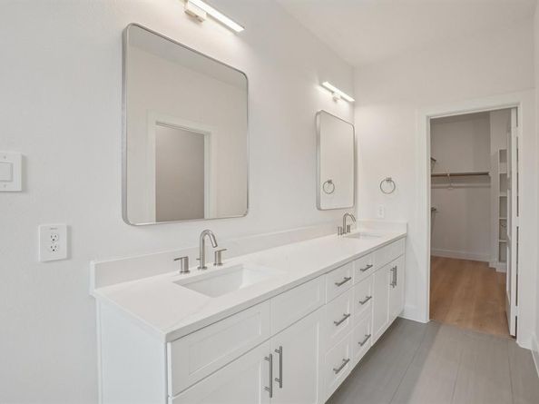 13351  Goodland Street  204, Farmers Branch Texas 75234