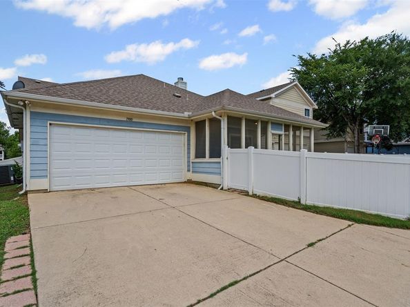 1900  PLYMOUTH Drive , Providence Village Texas 76227