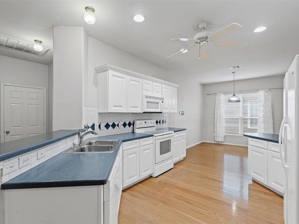 1900  PLYMOUTH Drive , Providence Village Texas 76227