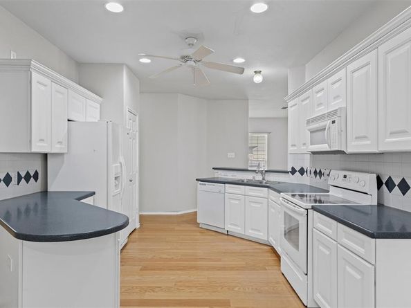 1900  PLYMOUTH Drive , Providence Village Texas 76227