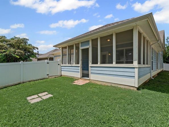 1900  PLYMOUTH Drive , Providence Village Texas 76227