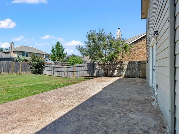 10636  Highland Ridge Road , Fort Worth Texas 76108