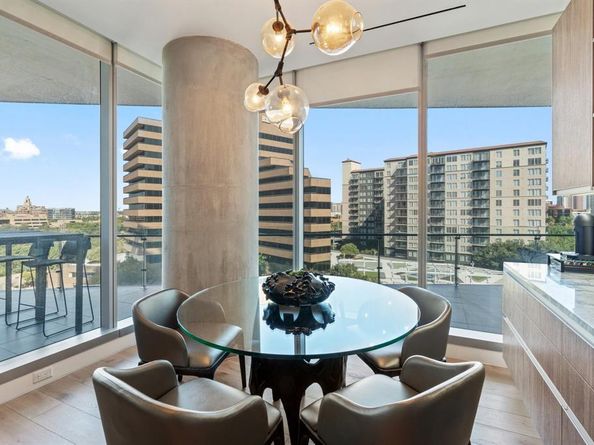 3130 N Harwood Street  804, Dallas Texas 75201